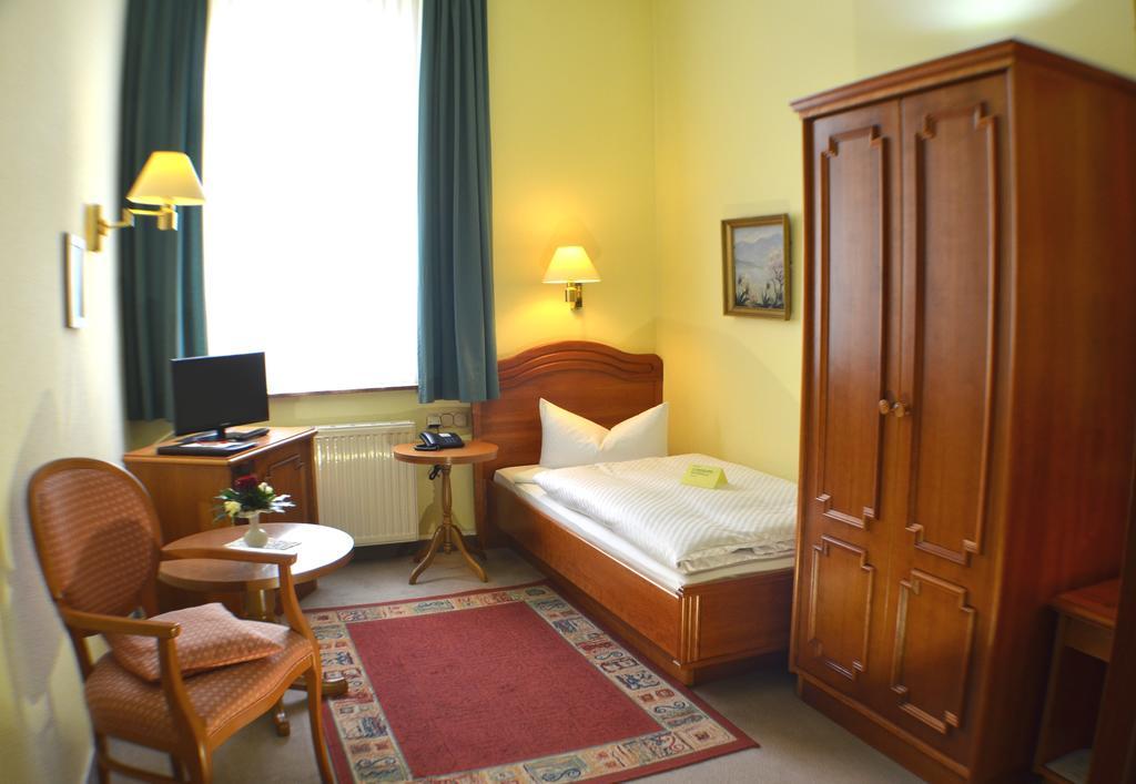 Hotel Fürstenhof Rathenow Zimmer foto